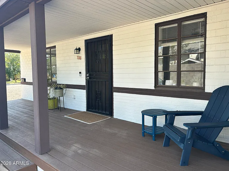 326 W Highland Ave — Photo 3