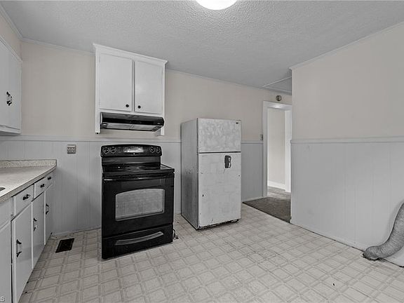 4th image of 409 Gilmer St