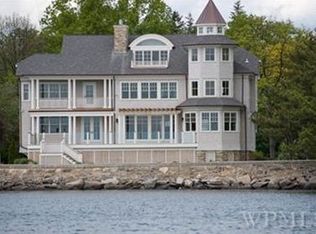 1017 Constable Dr S, Mamaroneck, NY 10543