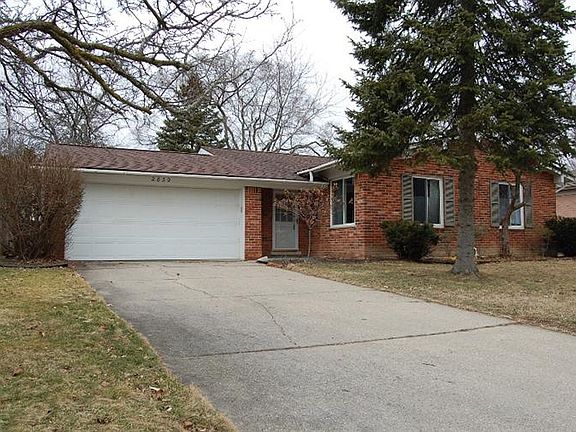 3rd image of 2850 Renfrew St