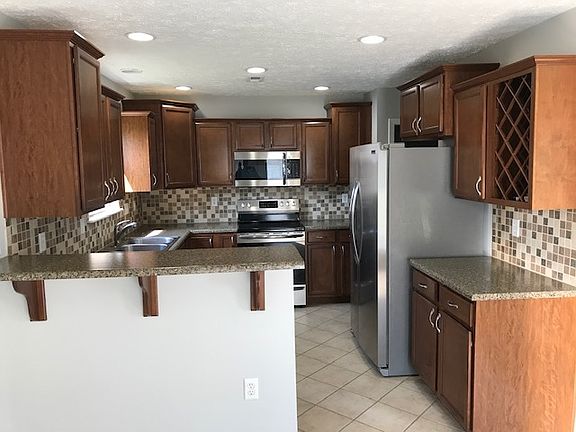 4th image of 6178 Munsee Dr