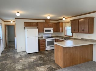 1417 Iowa Dr, Sturgeon Bay, WI 54235