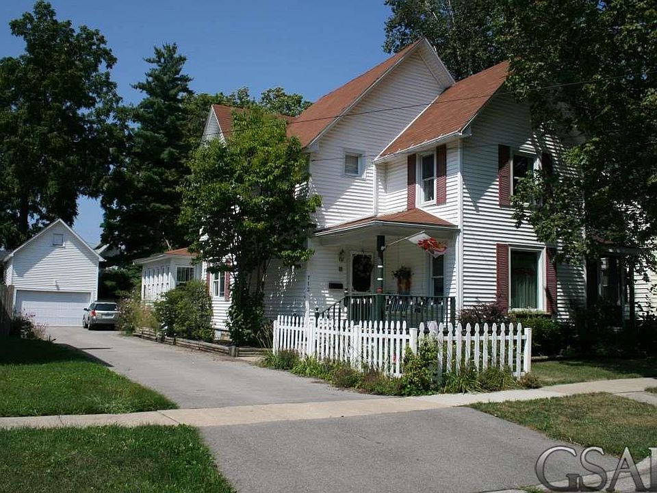1st image of 713 Pine St