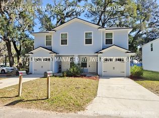 2833 Regulus Dr, Jacksonville, FL 32233