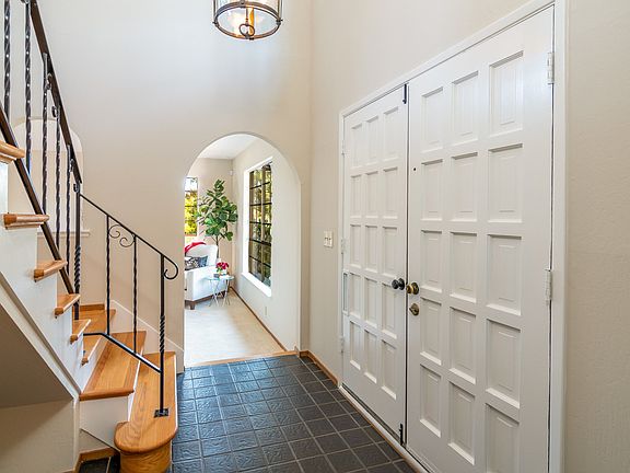 3rd image of 21933 Woodbury Dr