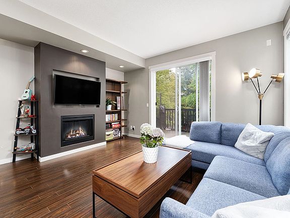 2nd image of 101 Fraser St #68