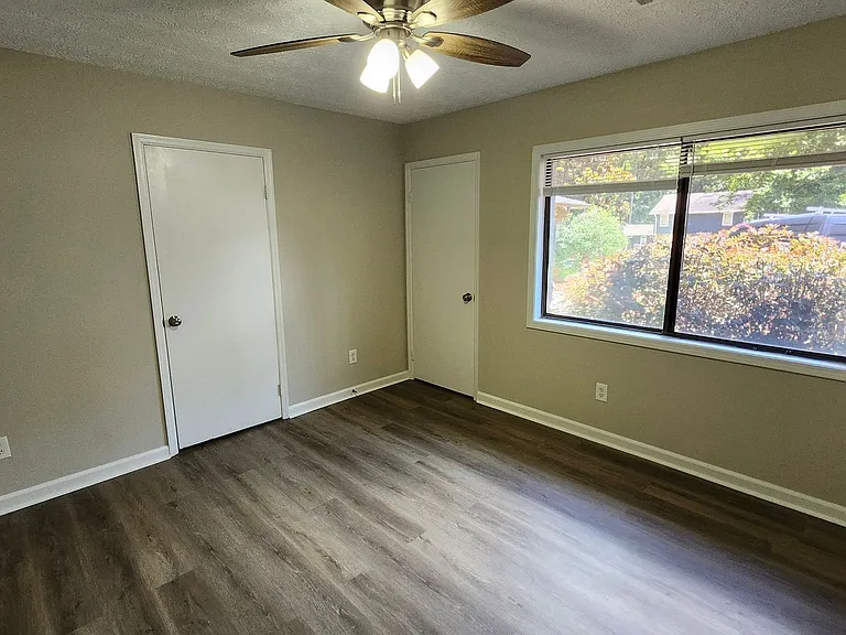 1693 Briarbend Ct — Photo 9