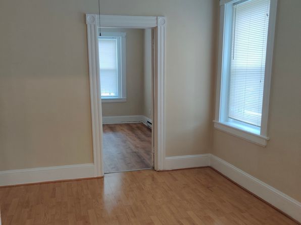 194 Curtis St, New Britain, CT 06053