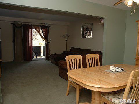 5th image of 8 Elm Ct