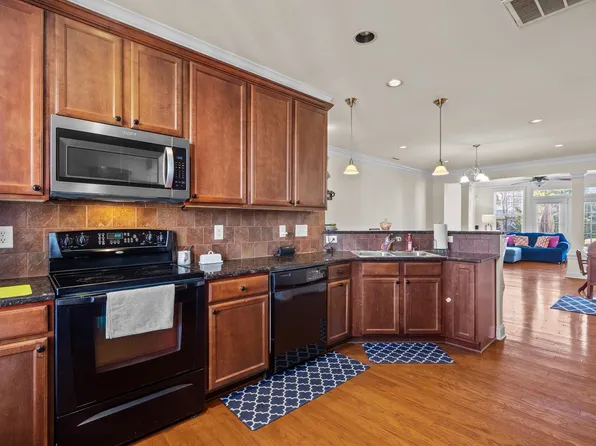 3134 Rapid Falls Rd, Cary, NC 27519