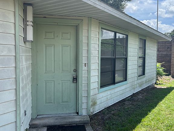 2nd image of 2442 Fielding Ct