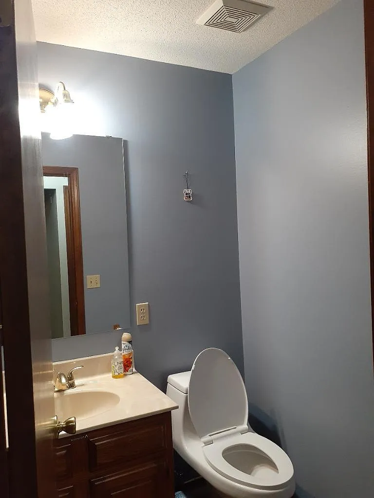 2 bed, 1.5 bath, 2714 sqft, $1,400 — Photo 4