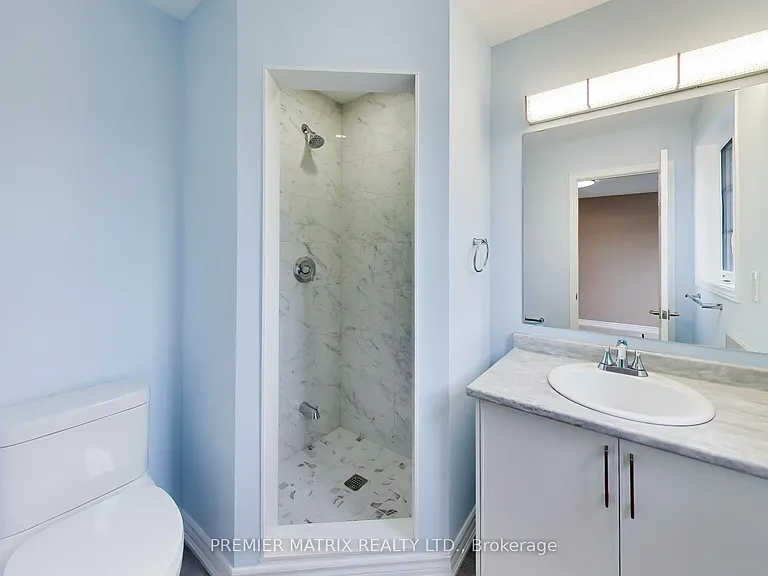 37 Shiff Cres — Photo 23