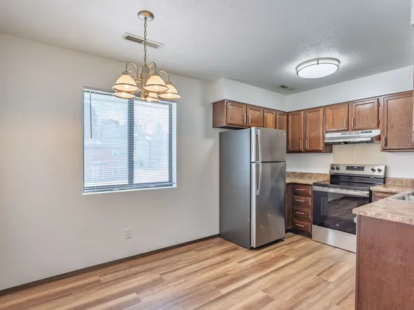 Hawkeye Apartments