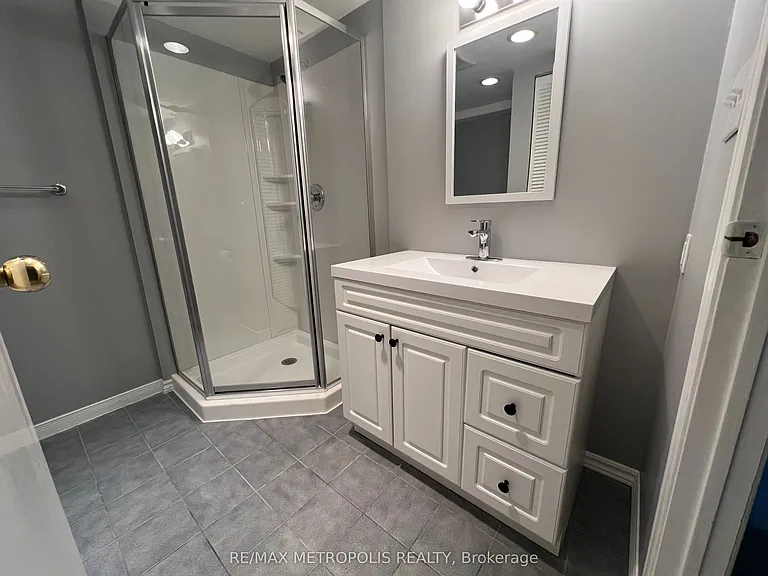 1101 King St #BASEMENT — Photo 5