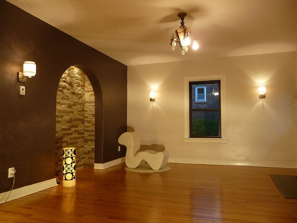 1st image of 3001 Delavan Dr