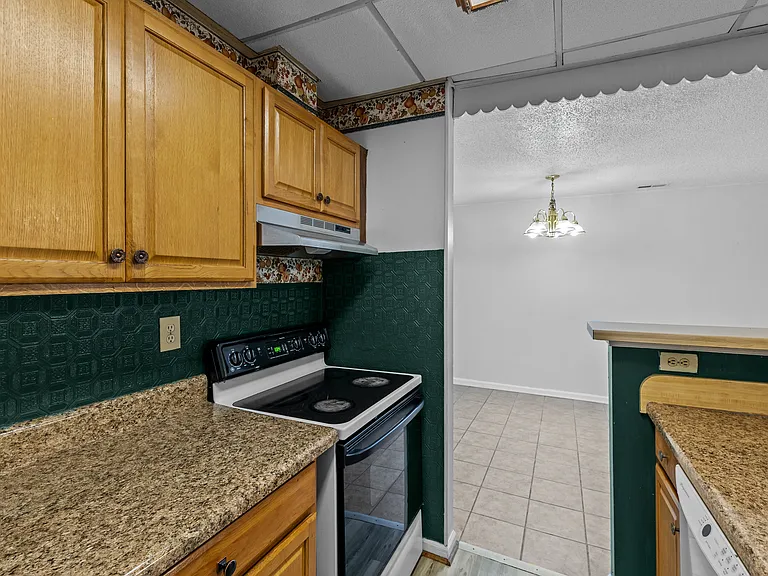 405 Falling Ln #1 — Photo 30