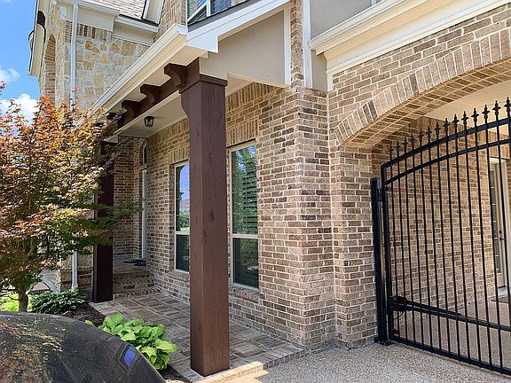 5th image of 7302 Forest Bend Dr