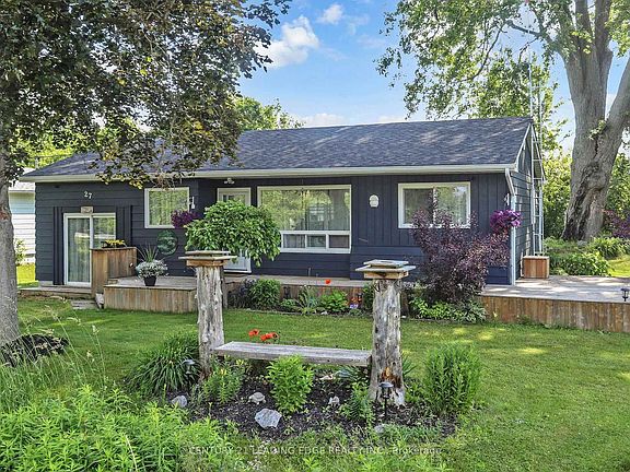2nd image of 27 Isle Vista Dr