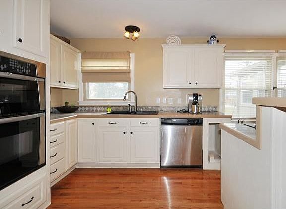 4th image of 709 Elmwood Cir
