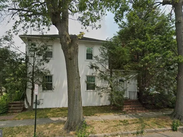54 State St, Glassboro, NJ 08028