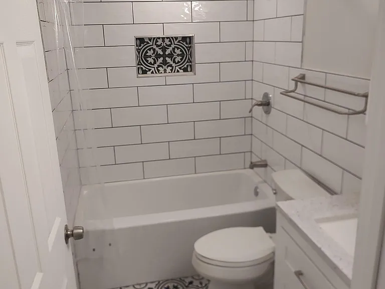 621 Upshur St NW #B — Photo 6
