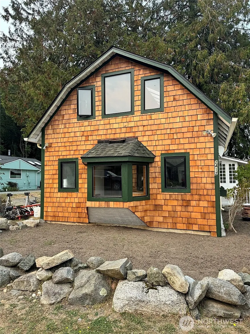 2412 28th Street photo 1