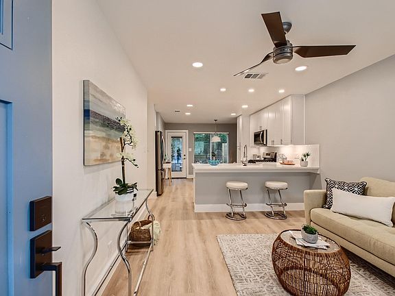 5th image of 3005 Matador Dr #A