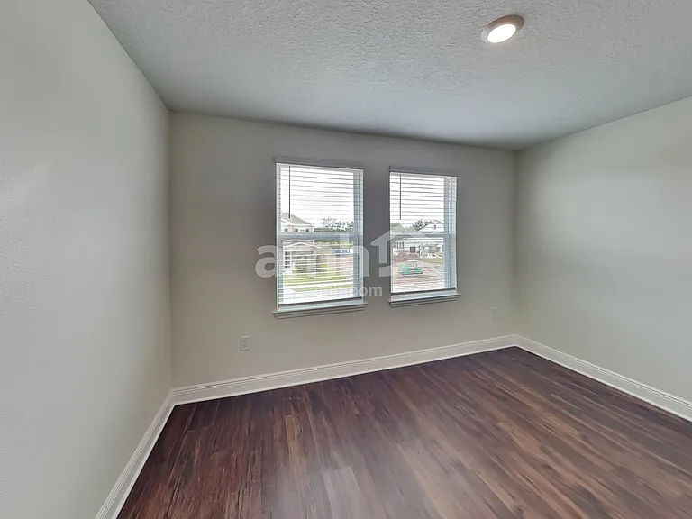 14531 Cedar Mill Dr — Photo 16