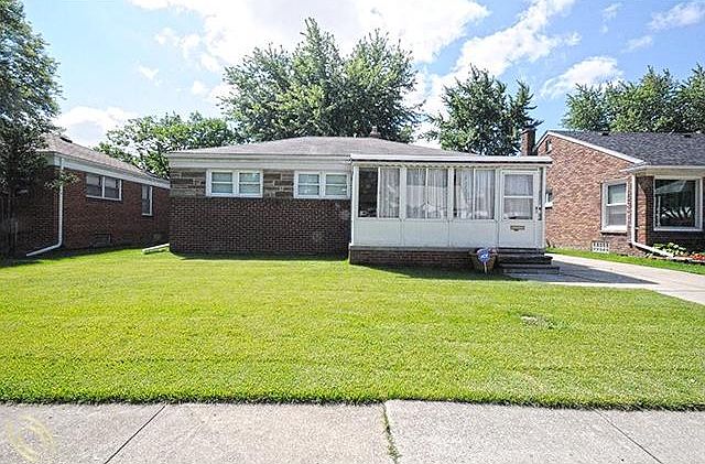 1st image of 1513 Moran Ave