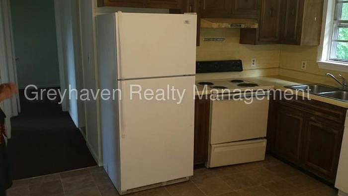 1st image of 4733 Tessie Ln