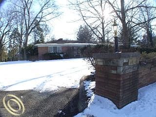 2nd image of 3987 Oakhills Dr