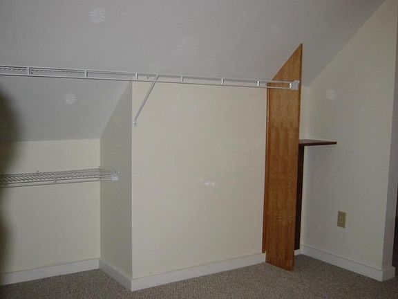 4th image of 113 Herz St #2