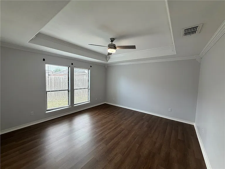 6830 Round Table St — Photo 20