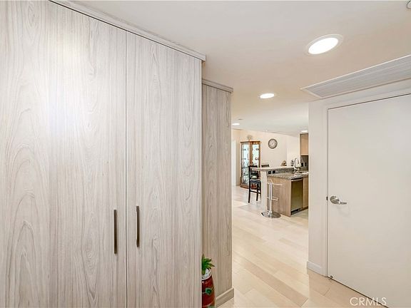 4th image of 13650 Marina Pointe Dr Unit 1506