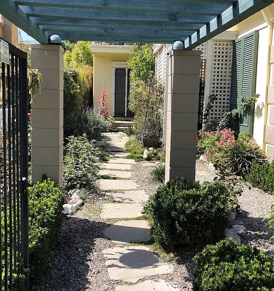 1173 Masselin Ave — Photo 11