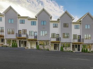 25 Ridge Ave #204, Spring Valley, NY 10977