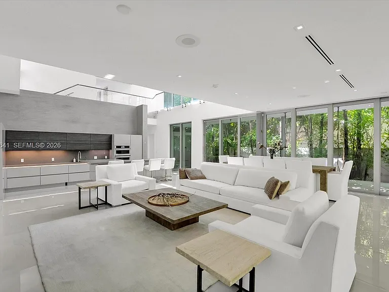 7830 Atlantic Way — Photo 10