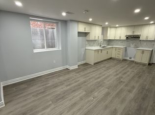 39 Bellflower Ln, Brampton, ON L6S 6K1