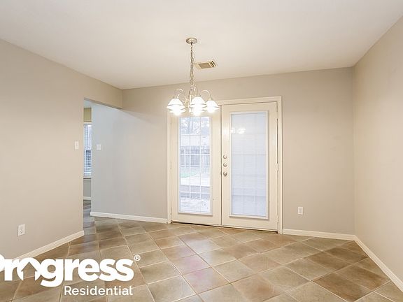 4th image of 3747 Woodlace Dr