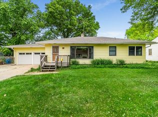 387 Lakelawn Blvd, Aurora, IL 60506