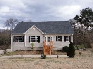 2905 Evergreen Hollow Dr, Gainesville, GA