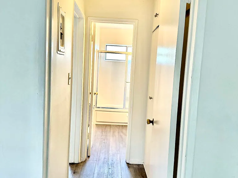 332 Riverdale Dr #14 — Photo 9