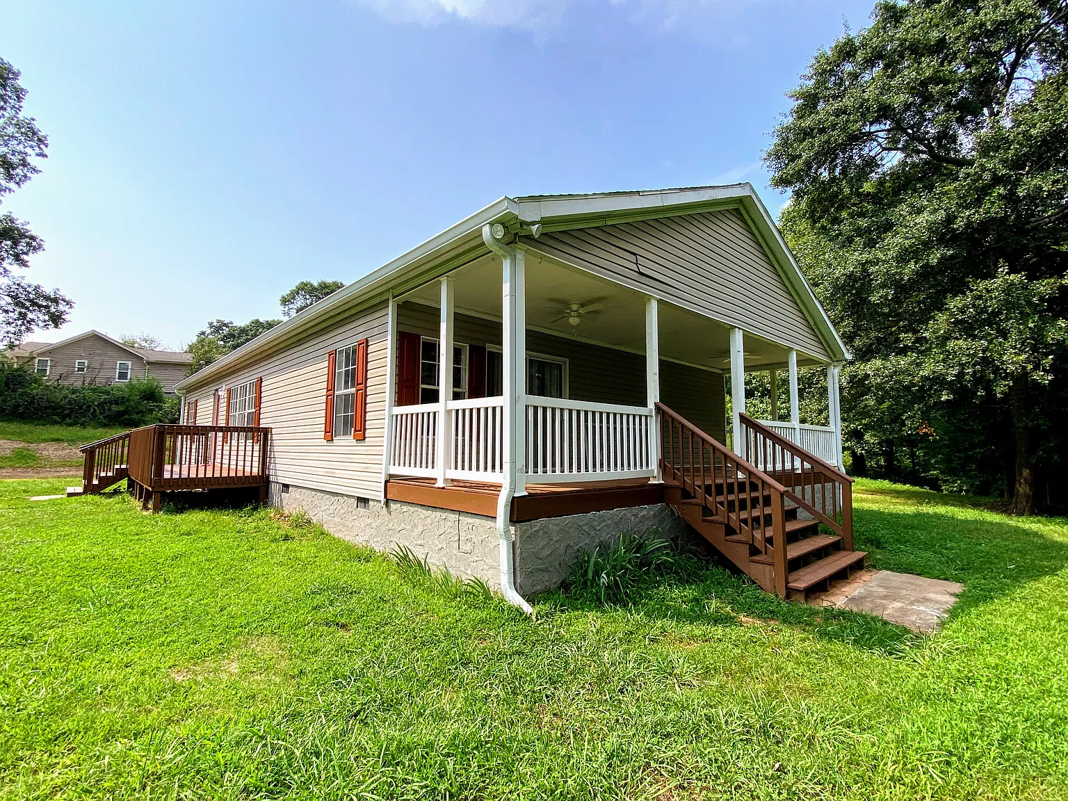 Marlow Drive, 1257 — Photo 3