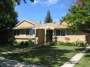 6955 Woodlake Ave, West Hills, CA 91307