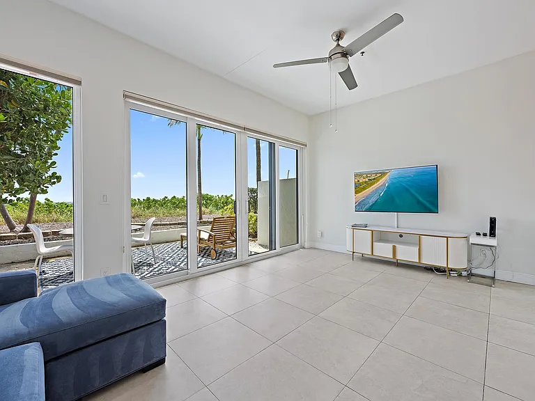 11545 Old Ocean Blvd #B — Photo 3