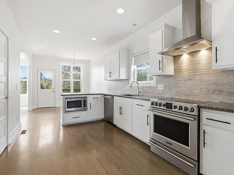 2622 Airpark Dr — Photo 9