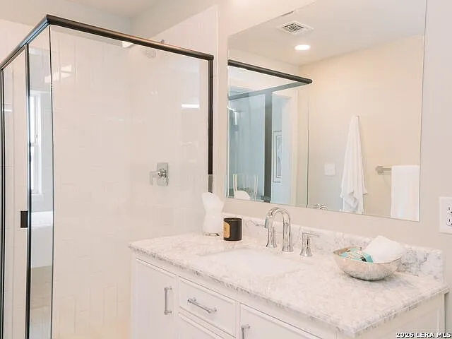210 W Peden Aly #119 — Photo 16