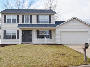 975 S Brampton Dr, Saint Charles, MO