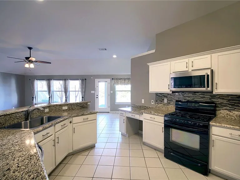 129 Copperwood Loop — Photo 14